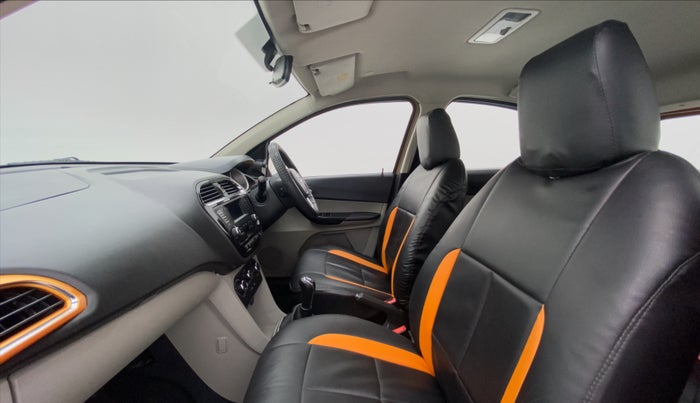2016 Tata Tiago XZ 1.2 REVOTRON, Petrol, Manual, 33,848 km, Right Side Front Door Cabin