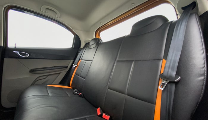 2016 Tata Tiago XZ 1.2 REVOTRON, Petrol, Manual, 33,848 km, Right Side Rear Door Cabin