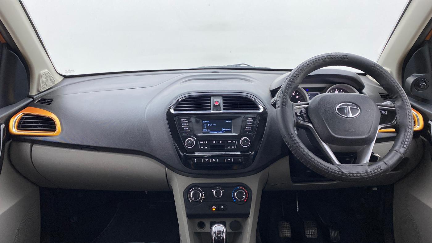 2016 Tata Tiago XZ 1.2 REVOTRON, Petrol, Manual, 33,848 km, Dashboard