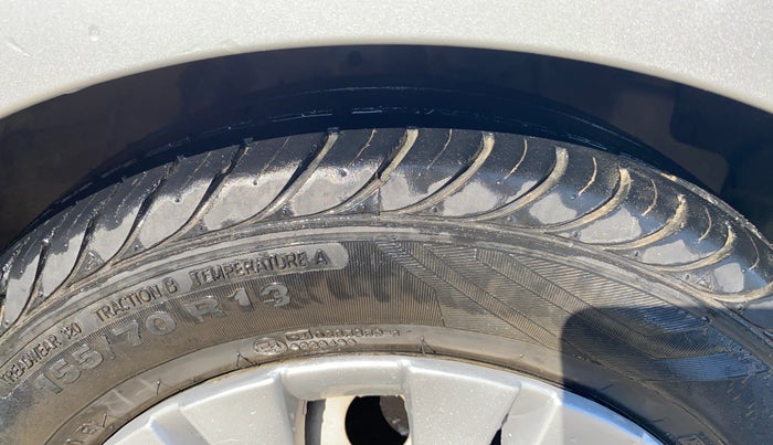 2017 Hyundai Eon ERA +, CNG, Manual, 51,034 km, Right Front Tyre Tread