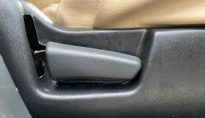 2016 Maruti Alto K10 VXI, Petrol, Manual, 43,803 km, Driver Side Adjustment Panel
