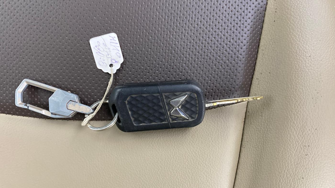 2023 Mahindra BOLERO NEO N 4, Diesel, Manual, 1,41,046 km, Key Close Up