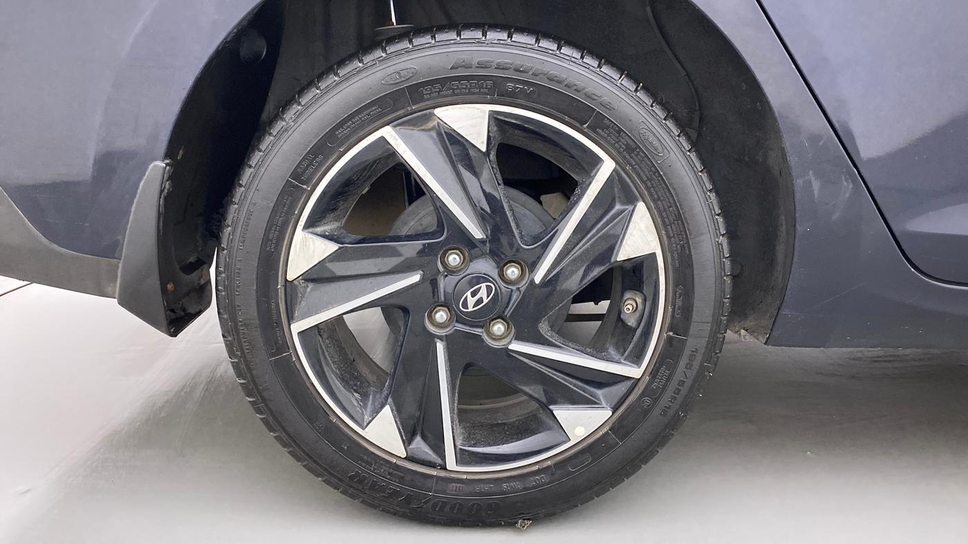 2020 Hyundai Verna SX (O) 1.5 CRDI, Diesel, Manual, 88,706 km, Right Rear Wheel