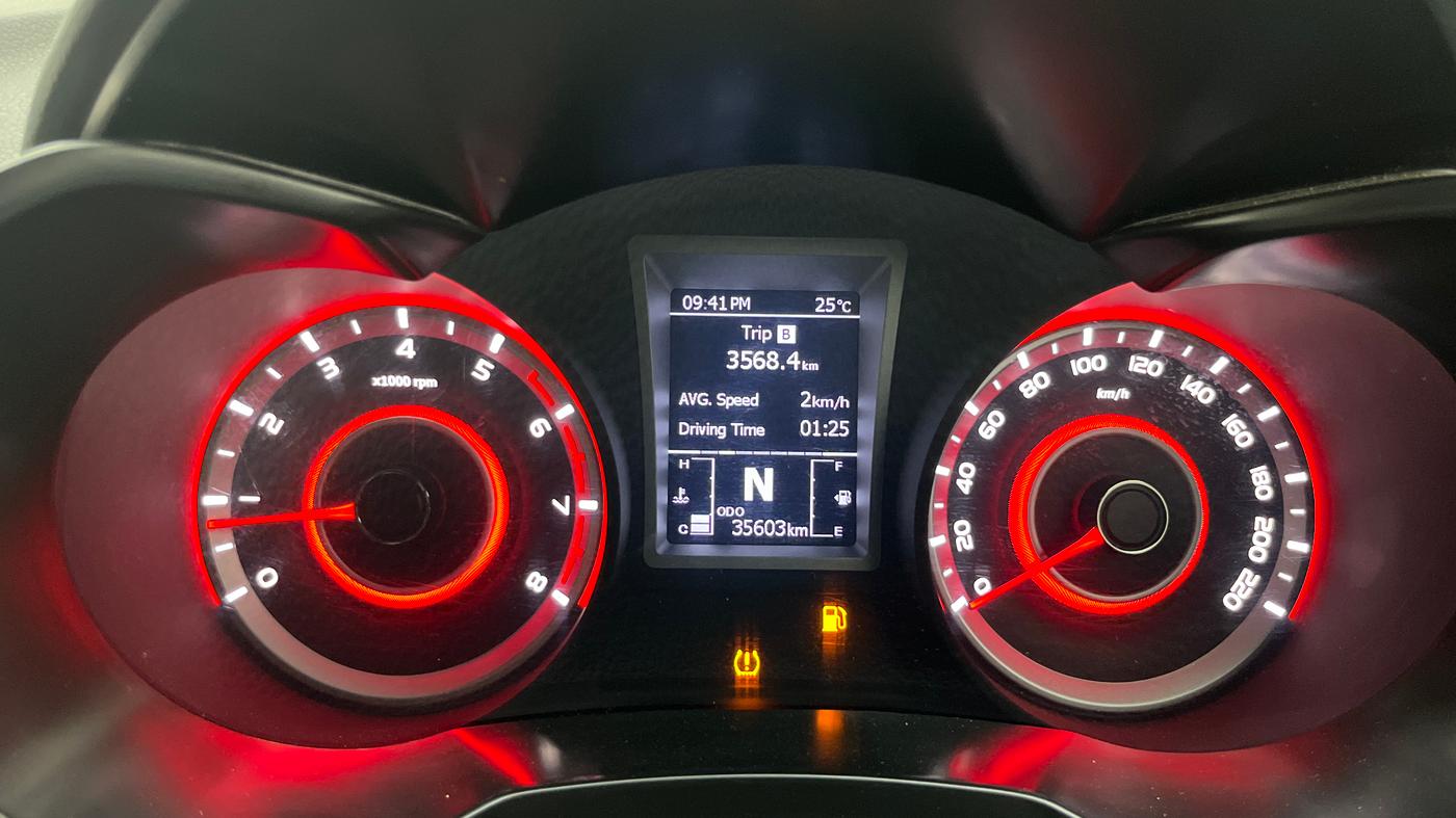 2023 Mahindra XUV300 W8 (O) 1.2 PETROL AMT, Petrol, Automatic, 35,603 km, Odometer Image