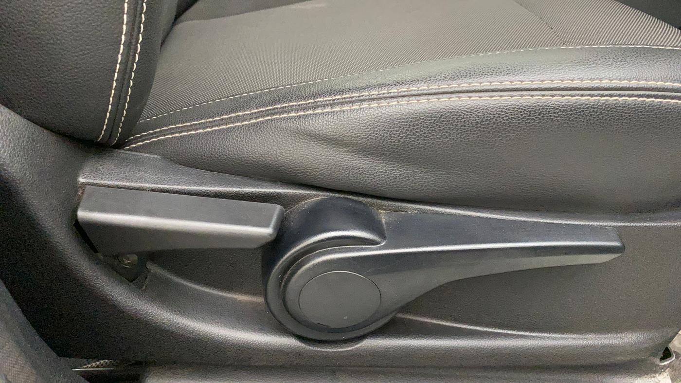 2018 Tata TIGOR XZ PLUS PETROL, Petrol, Manual, 39,682 km, Driver Side Adjustment Panel