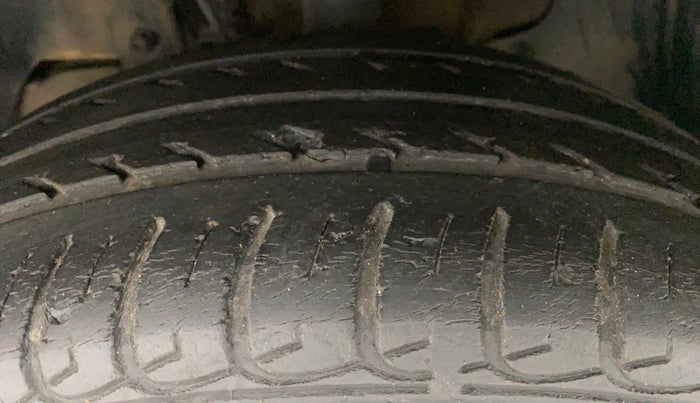 2018 Tata TIGOR XZ PLUS PETROL, Petrol, Manual, 39,682 km, Left Front Tyre Tread