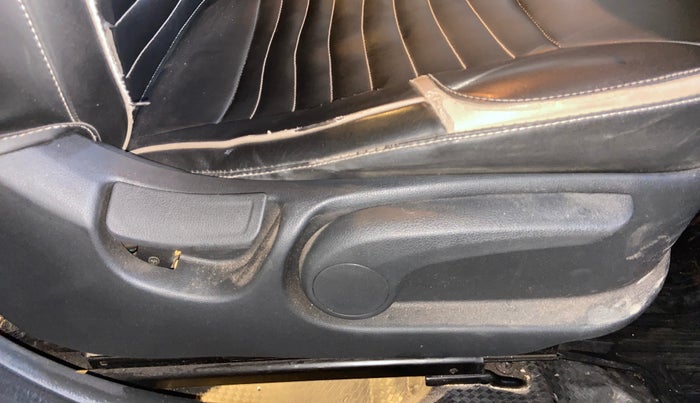 2018 Hyundai Verna 1.6 CRDI SX, Diesel, Manual, 1,20,885 km, Driver Side Adjustment Panel