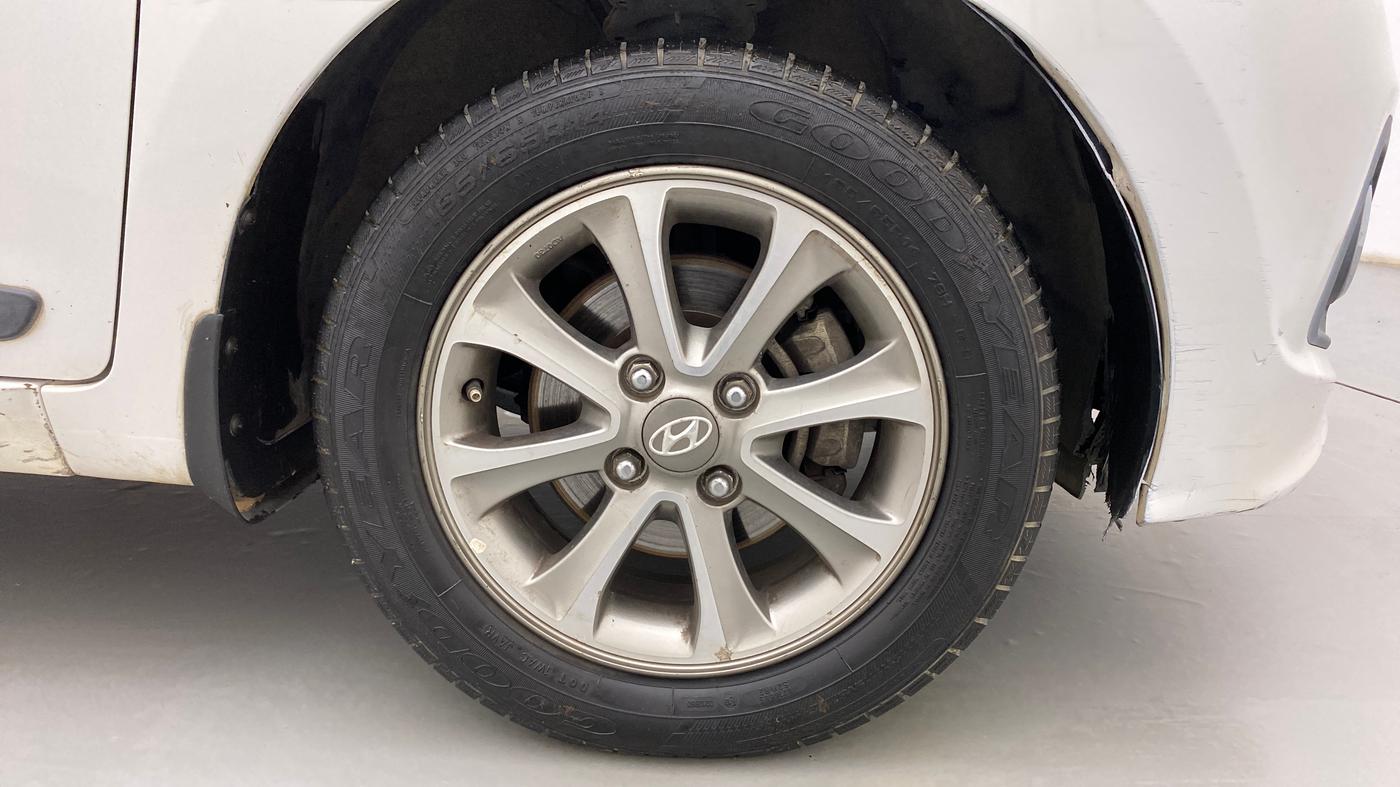 2015 Hyundai Grand i10 ASTA (O) 1.2 KAPPA VTVT, Petrol, Manual, 89,959 km, Right Front Wheel