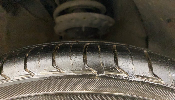 2015 Hyundai Grand i10 MAGNA 1.2 KAPPA VTVT, Petrol, Manual, 57,466 km, Right Front Tyre Tread