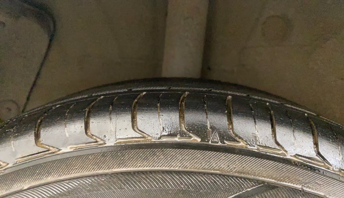 2015 Hyundai Grand i10 MAGNA 1.2 KAPPA VTVT, Petrol, Manual, 57,466 km, Right Rear Tyre Tread