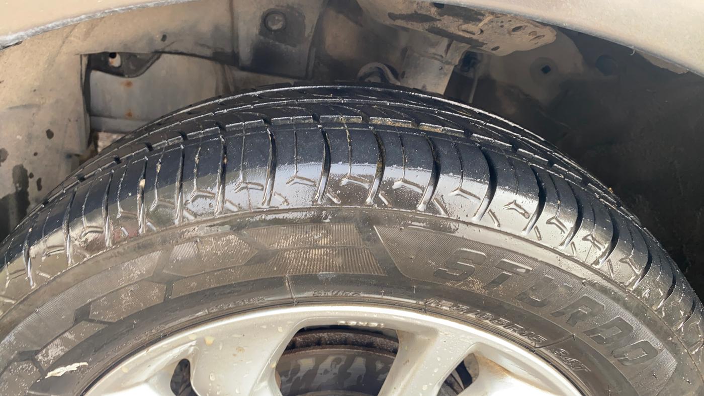 2020 Honda Amaze 1.2L I-VTEC VX, CNG, Manual, 52,480 km, Left Front Tyre Tread