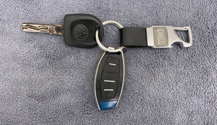 2017 Volkswagen Polo TRENDLINE 1.2L PETROL, Petrol, Manual, 92,205 km, Key Close Up