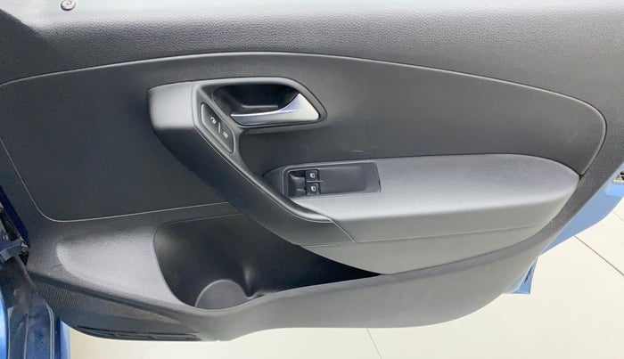 2017 Volkswagen Polo TRENDLINE 1.2L PETROL, Petrol, Manual, 92,205 km, Driver Side Door Panels Control