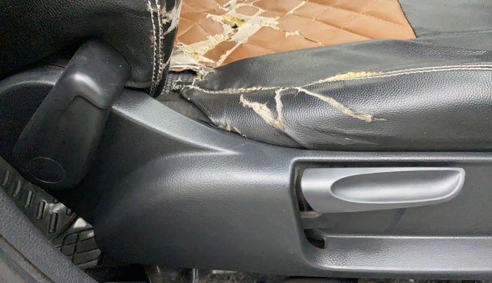 2017 Volkswagen Polo TRENDLINE 1.2L PETROL, Petrol, Manual, 92,205 km, Driver Side Adjustment Panel