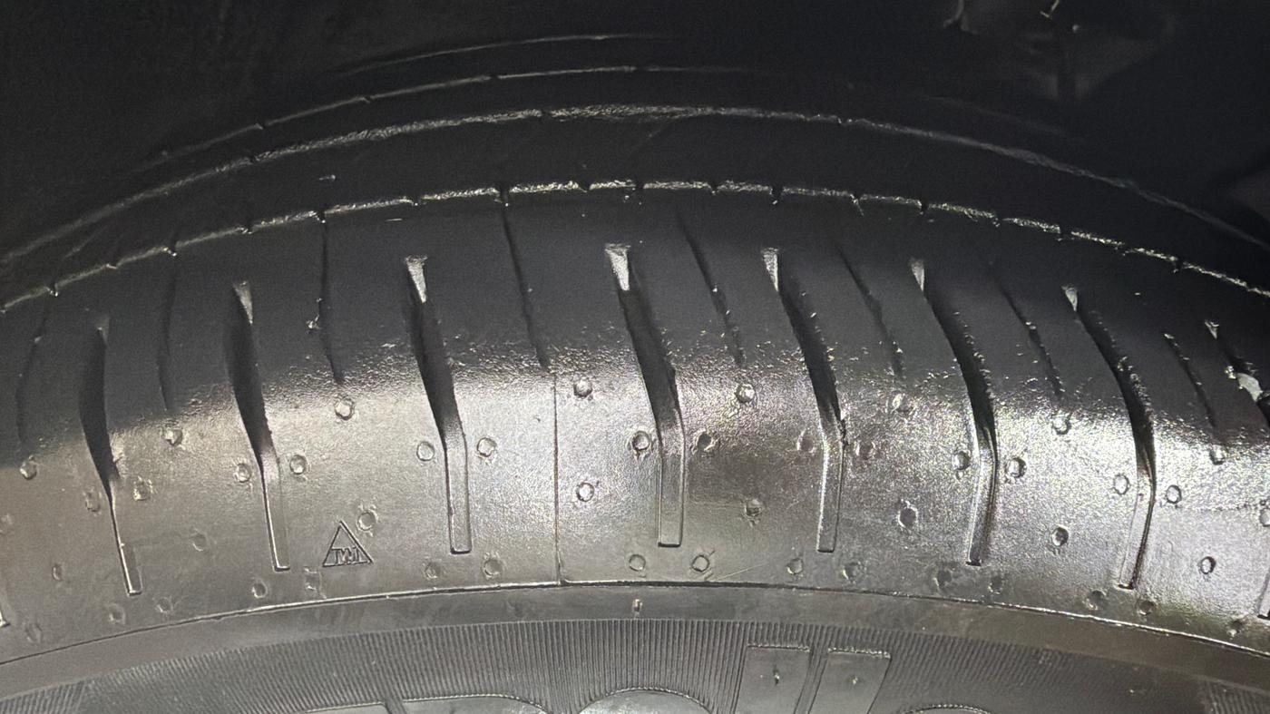 2024 Hyundai Verna SX(O) 1.5 MPI IVT , Petrol, Automatic, 11,741 km, Right Front Tyre Tread