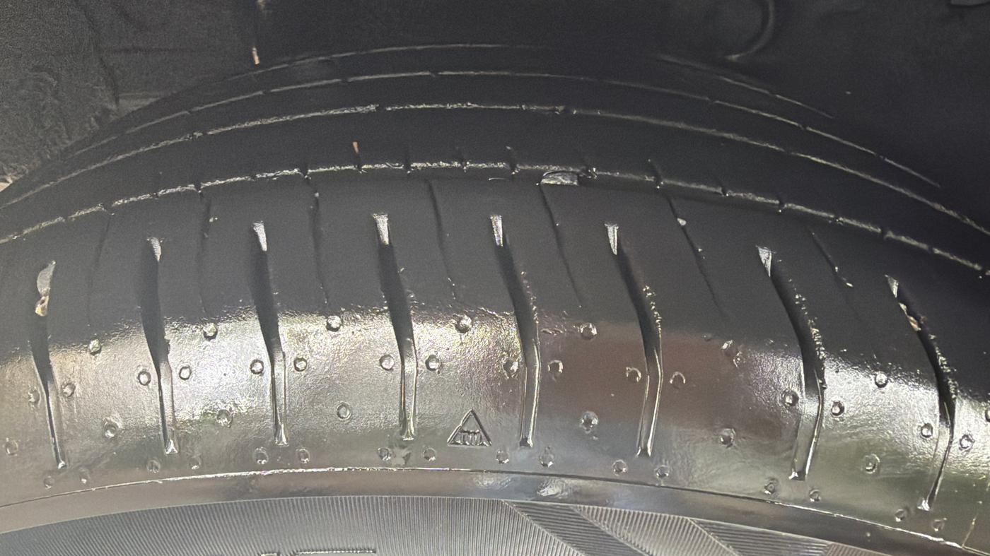 2024 Hyundai Verna SX(O) 1.5 MPI IVT , Petrol, Automatic, 11,741 km, Right Rear Tyre Tread