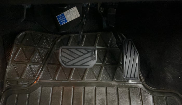 2020 Maruti Baleno ALPHA CVT PETROL 1.2, Petrol, Automatic, 81,601 km, Pedals