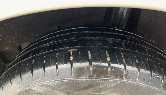 2020 Maruti Baleno ALPHA CVT PETROL 1.2, Petrol, Automatic, 81,601 km, Left Rear Tyre Tread