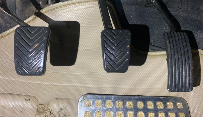 2014 Hyundai Eon MAGNA +, Petrol, Manual, 68,830 km, Pedals