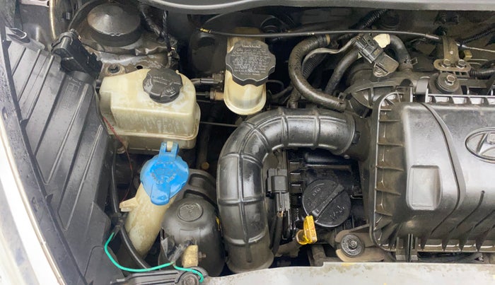 2014 Hyundai Eon MAGNA +, Petrol, Manual, 68,830 km, Engine View - Right