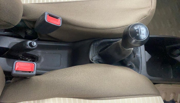 2014 Hyundai Eon MAGNA +, Petrol, Manual, 68,830 km, Gear Lever