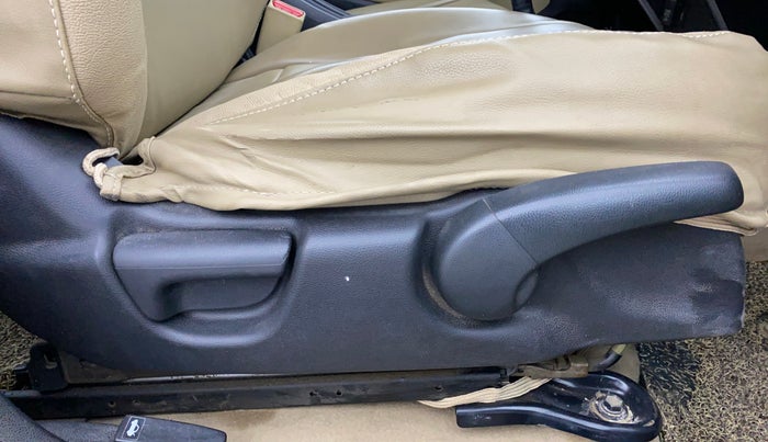 2016 Honda City 1.5L I-VTEC SV, Petrol, Manual, 95,744 km, Driver Side Adjustment Panel