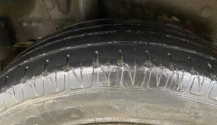 2016 Honda City 1.5L I-VTEC SV, Petrol, Manual, 95,744 km, Right Rear Tyre Tread