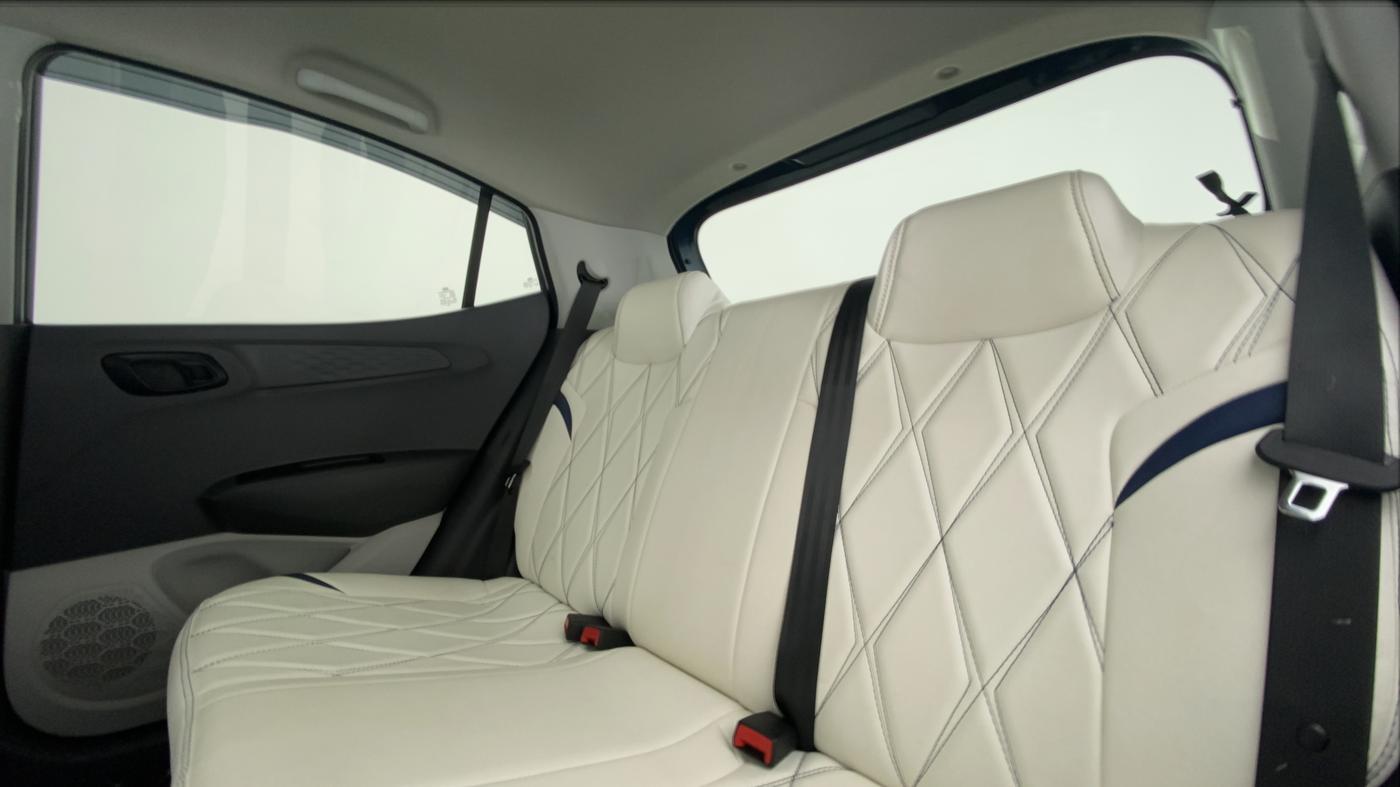 2021 Hyundai GRAND I10 NIOS MAGNA 1.2 MT, Petrol, Manual, 1,815 km, Right Side Rear Door Cabin