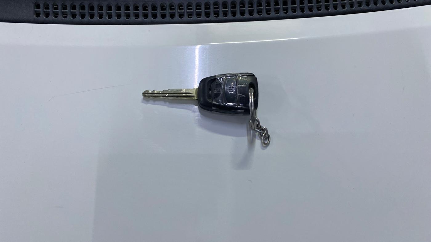 2018 Hyundai Grand i10 MAGNA 1.2 KAPPA VTVT, Petrol, Manual, 1,23,155 km, Key Close Up
