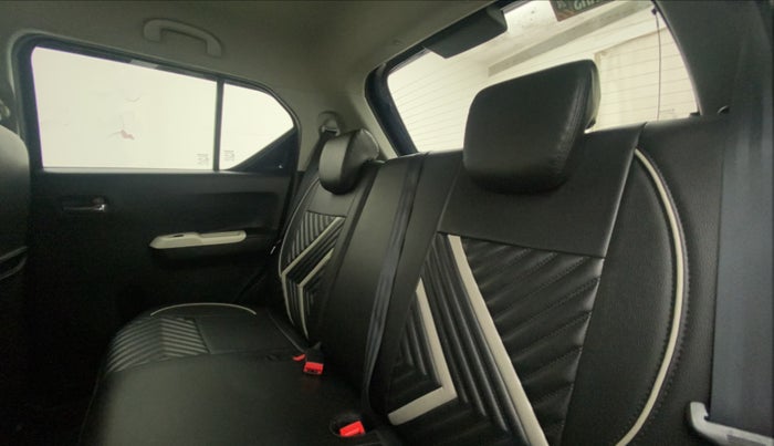 2022 Maruti IGNIS ZETA 1.2 AMT, Petrol, Automatic, 22,649 km, Right Side Rear Door Cabin