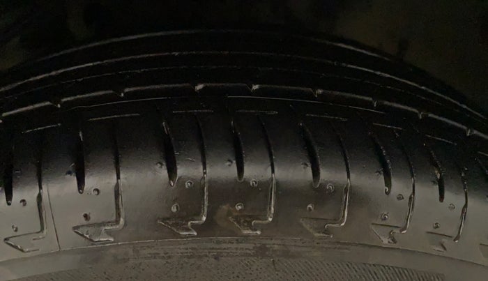 2022 Maruti IGNIS ZETA 1.2 AMT, Petrol, Automatic, 22,649 km, Left Front Tyre Tread