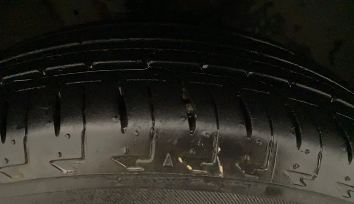 2022 Maruti IGNIS ZETA 1.2 AMT, Petrol, Automatic, 22,649 km, Right Front Tyre Tread