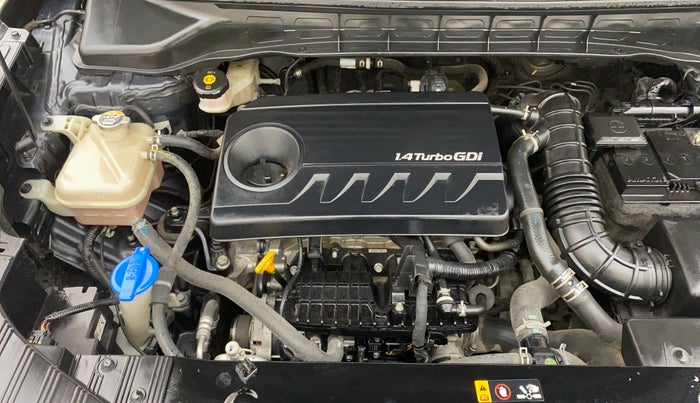 2022 KIA CARENS LUXURY PLUS 1.4 PETROL DCT 7 STR, Petrol, Automatic, 36,336 km, Engine View - Right