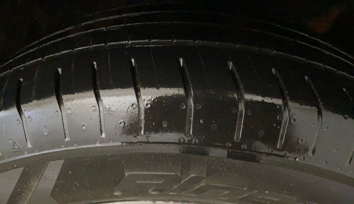 2020 KIA SELTOS HTK PLUS 1.5, Petrol, Manual, 98,426 km, Right Front Tyre Tread