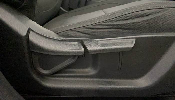 2020 KIA SELTOS HTK PLUS 1.5, Petrol, Manual, 98,426 km, Driver Side Adjustment Panel