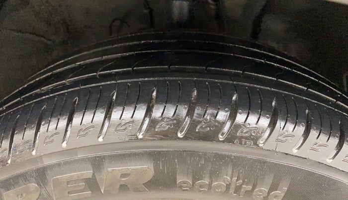 2021 Hyundai VENUE SX 1.0 TURBO IMT, Petrol, Manual, 11,653 km, Right Front Tyre Tread