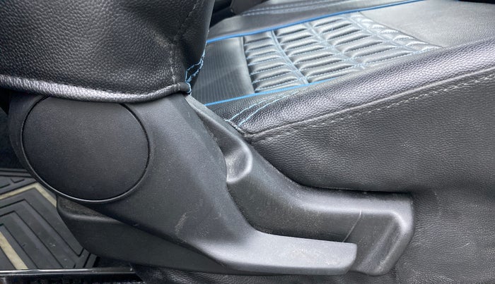 2018 Maruti IGNIS DELTA 1.2, Petrol, Manual, 36,393 km, Driver Side Adjustment Panel