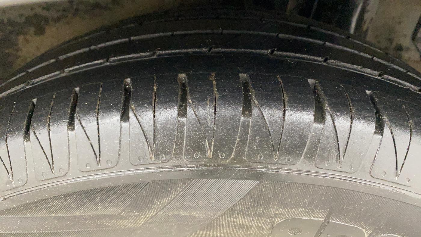 2021 KIA SONET GTX PLUS 1.5 AT, Diesel, Automatic, 53,919 km, Left Rear Tyre Tread