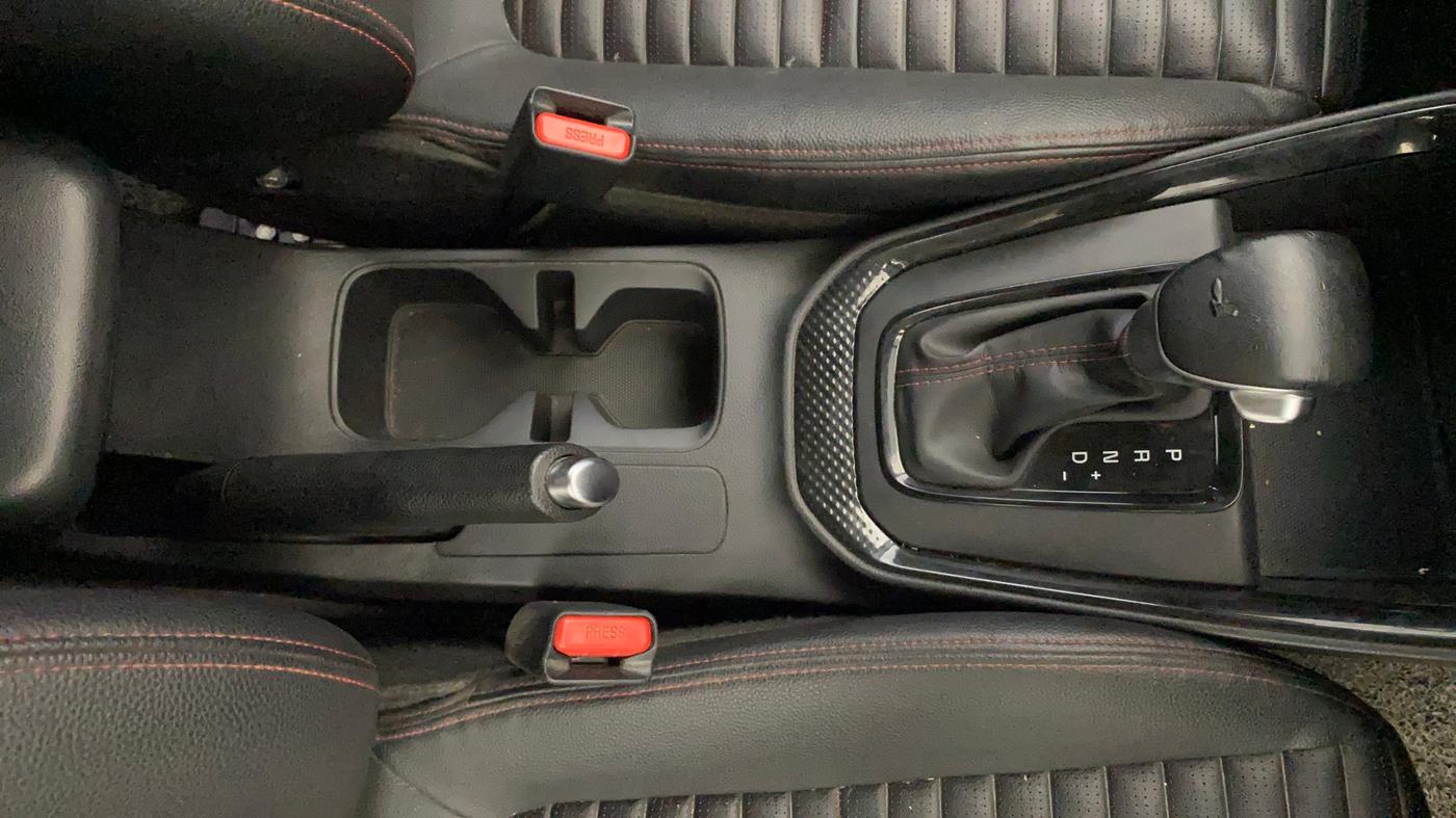 2021 KIA SONET GTX PLUS 1.5 AT, Diesel, Automatic, 53,919 km, Gear Lever
