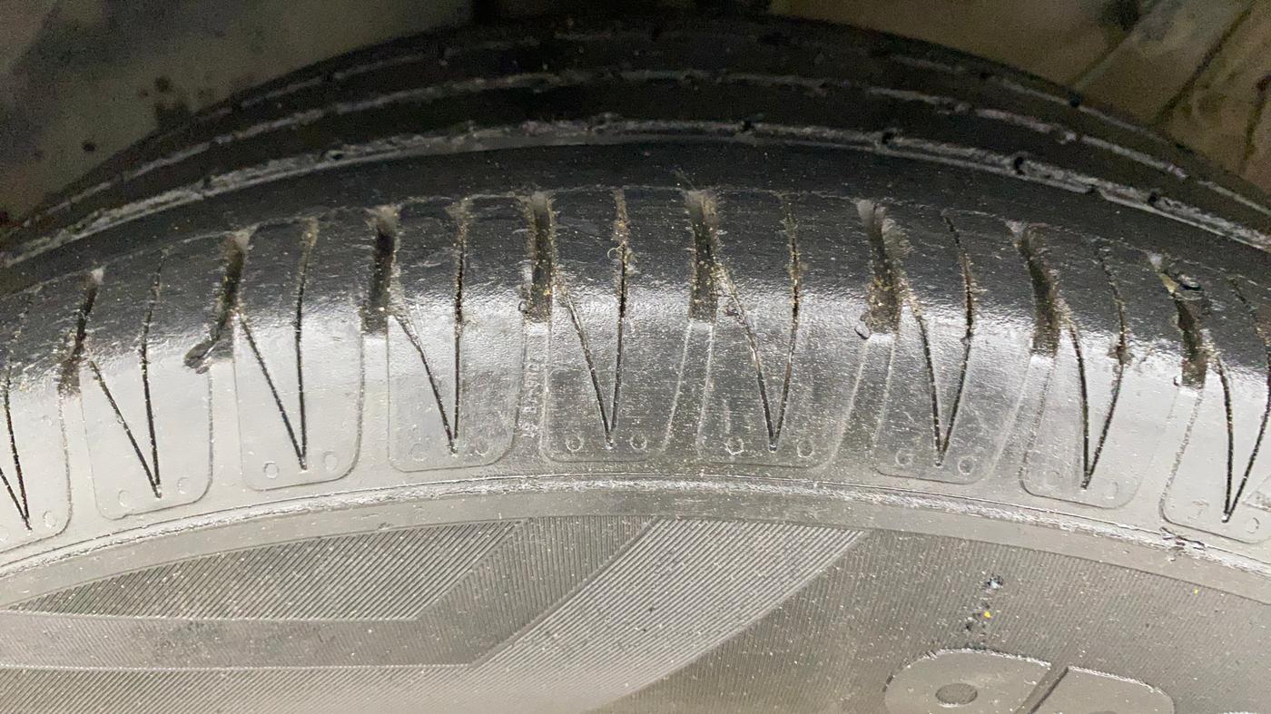 2021 KIA SONET GTX PLUS 1.5 AT, Diesel, Automatic, 53,919 km, Left Front Tyre Tread