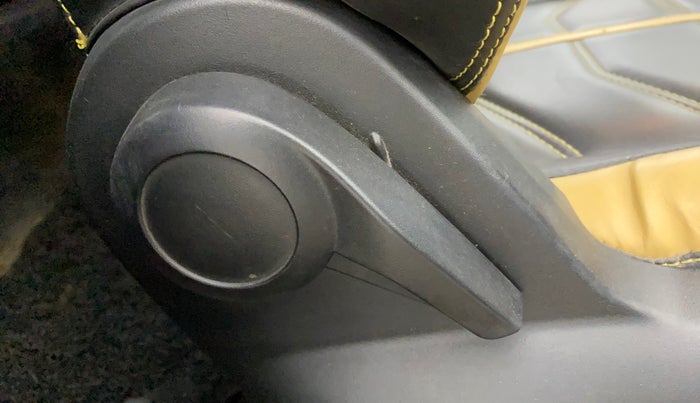 2024 Tata PUNCH PURE MT, Petrol, Manual, 45,924 km, Driver Side Adjustment Panel