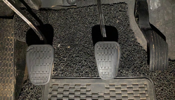 2024 Tata PUNCH PURE MT, Petrol, Manual, 45,924 km, Pedals