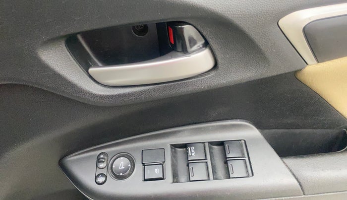 2017 Honda Jazz 1.2L I-VTEC V AT, Petrol, Automatic, 59,908 km, Driver Side Door Panels Control