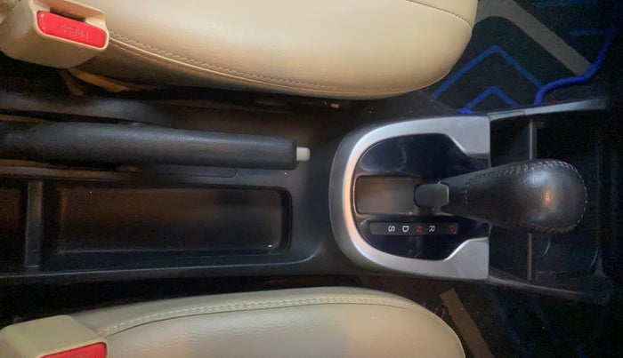 2017 Honda Jazz 1.2L I-VTEC V AT, Petrol, Automatic, 59,908 km, Gear Lever