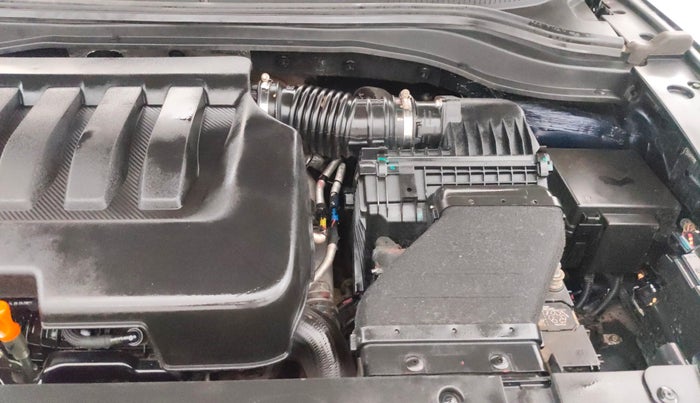 2021 Mahindra XUV700 AX 7 P MT 7 STR, Petrol, Manual, 37,871 km, Engine View - Left