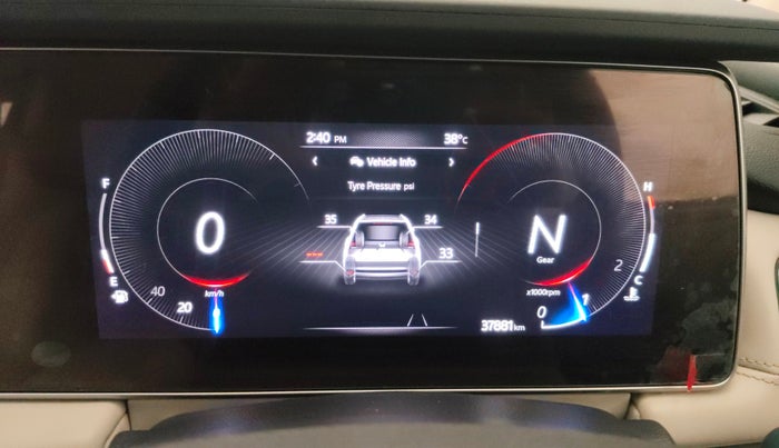 2021 Mahindra XUV700 AX 7 P MT 7 STR, Petrol, Manual, 37,871 km, Odometer Image