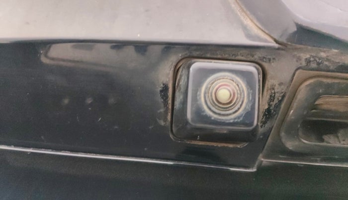 2021 Mahindra XUV700 AX 7 P MT 7 STR, Petrol, Manual, 37,871 km, Parking Camera