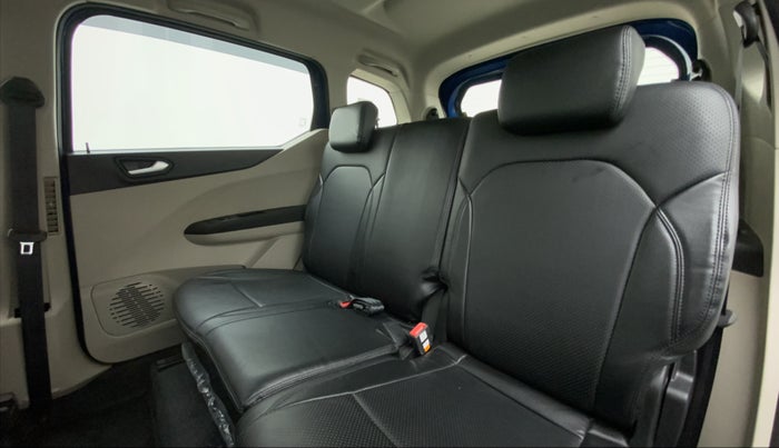 2019 Renault TRIBER 1.0 RXZ, Petrol, Manual, 17,599 km, Right Side Rear Door Cabin
