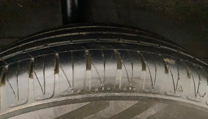 2023 KIA SONET HTK 1.5 DIESEL IMT, Diesel, Manual, 51,196 km, Right Rear Tyre Tread