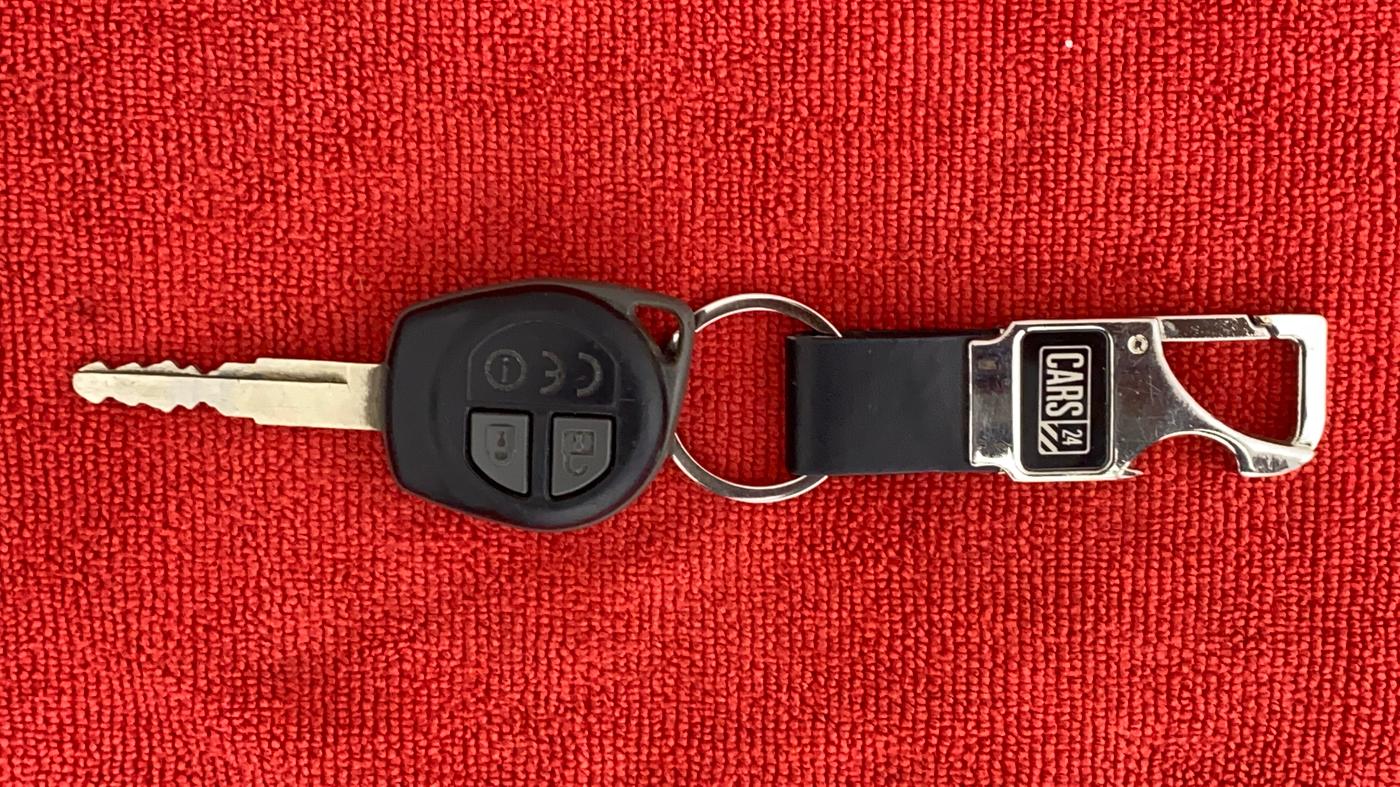 2018 Maruti Dzire VXI, Petrol, Manual, 74,628 km, Key Close Up